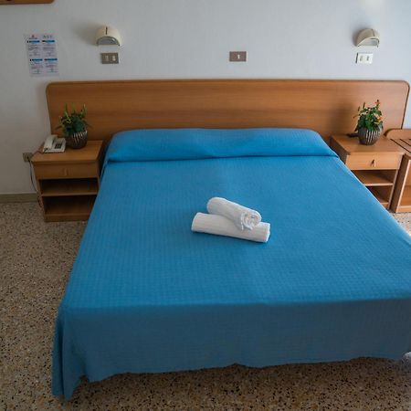 Hotel Singapore Milano Marittima Buitenkant foto