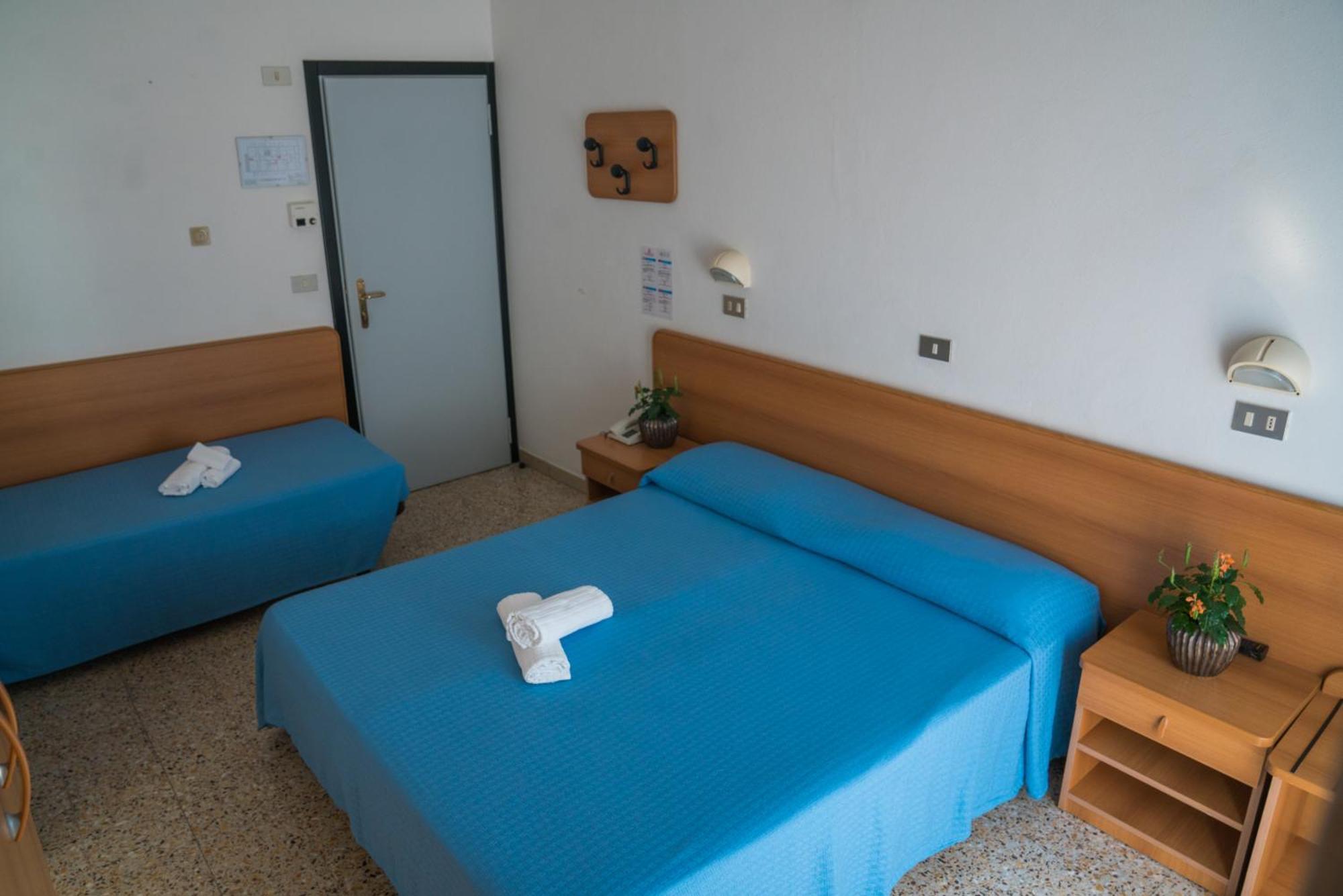 Hotel Singapore Milano Marittima Buitenkant foto